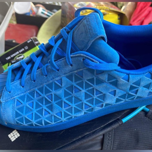 Adidas shoes - Picture 5 of 5